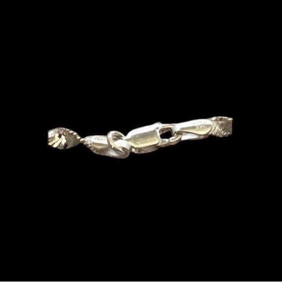 925 Italy Sterling Silver Twisted Herringbone Ribbon Necklace 18” - Picture 3 of 3